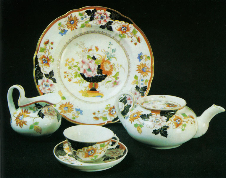 Tea set articles. Mid-19th century. 