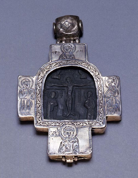 Pectoral cross-reliquary. 14th century. 